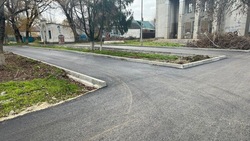 К новой школе в селе Кочубеевском прокладывают безопасные дороги