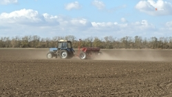 Осенний сев близится к экватору — глава Ставрополья