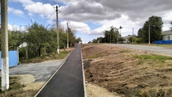 Тротуар обновили в селе Казинка по улице Советской