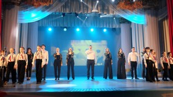 Праздничный концерт в ДК села Кочубеевского посвятили Дню защитника Отечества