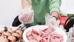 Около 25 тонн ставропольских товаров реализовали на ярмарке в Антраците