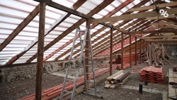 Крышу многоэтажки отремонтируют в Невинномысске после жалобы губернатору