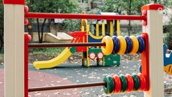 В Кочубеевском округе по краевой программе строят детскую площадку