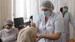 Жители ставропольского посёлка получили квалифицированную медицинскую помощь 