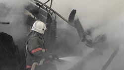 Ночной пожар в домовладении потушили в Кочубеевском округе