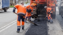Работы по весенне-летнему содержанию дорог стартовали в Кочубеевском округе