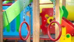 Детскую площадку возводят в станице Кочубеевского округа по инициативе жителей