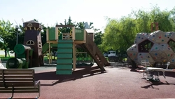 Горки и качели появятся в новой зоне отдыха в селе Ивановском