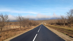 В селе Надзорном завершается ремонт дороги